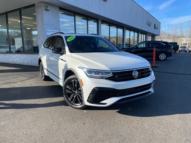2022 Volkswagen Tiguan SE R-Line Black photo 2