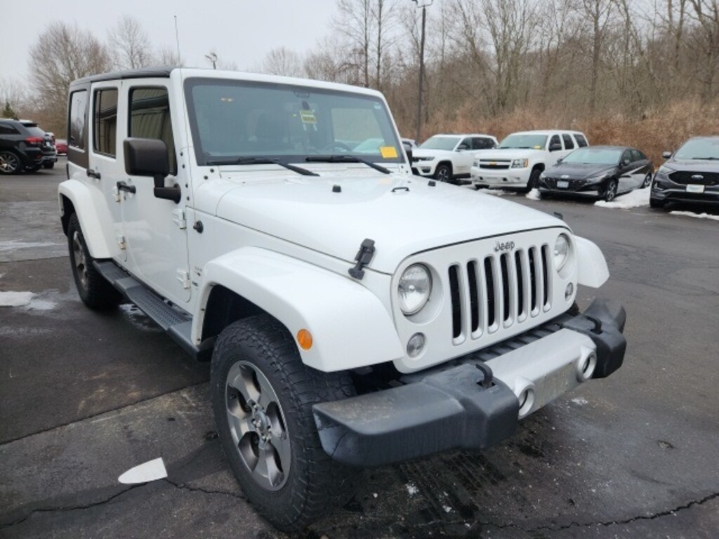 Used 2017 Jeep Wrangler JK Unlimited Sahara 4x4 SUV