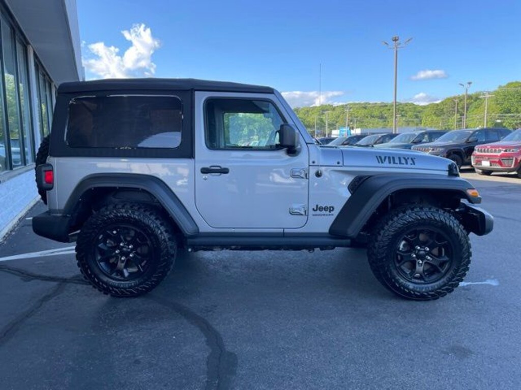 Used 2021 Jeep Wrangler Sport SUV