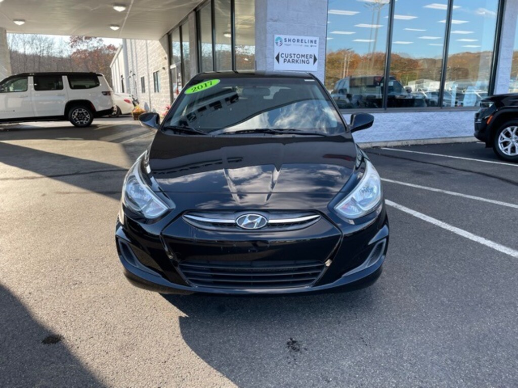 Used 2017 Hyundai Accent SE Hatchback