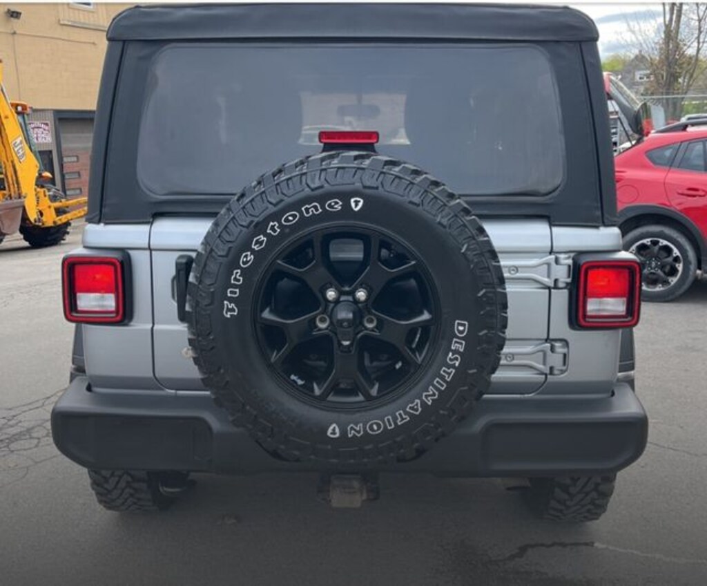 Used 2021 Jeep Wrangler Sport SUV