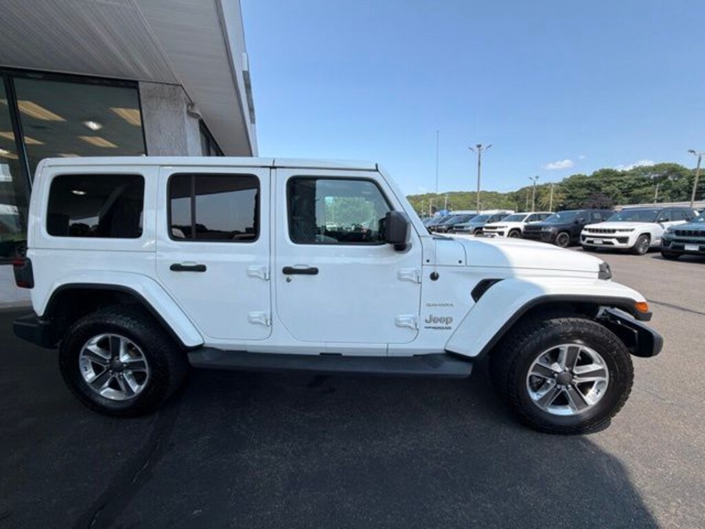 Used 2019 Jeep Wrangler Unlimited Sahara 4x4 SUV