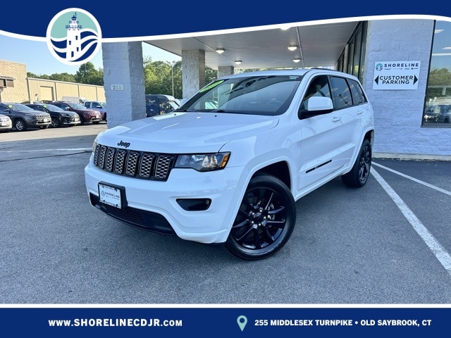 2022 Jeep Grand Cherokee WK Laredo X's photo