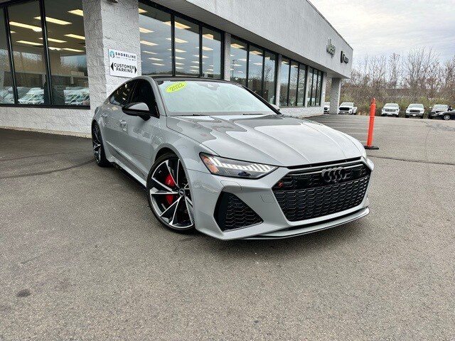 2022 Audi RS 7 Avant Base photo 3