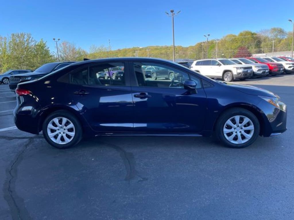 Used 2022 Toyota Corolla LE Sedan