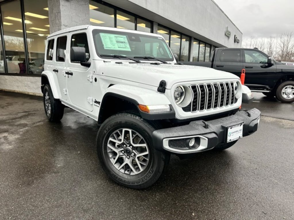 New 2025 Jeep Wrangler 4-DOOR SAHARA Sport Utility