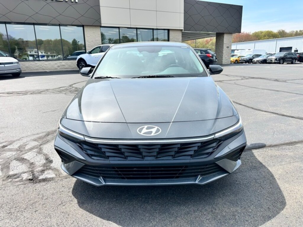 Certified 2025 Hyundai Elantra SEL Sport Sedan