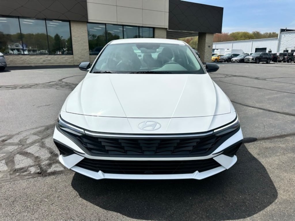 Certified 2025 Hyundai Elantra SEL Sport Sedan