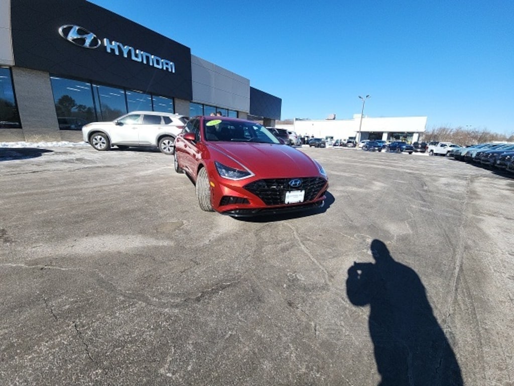 Used 2023 Hyundai Sonata SEL Sedan