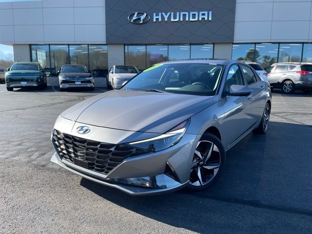 2022 Hyundai Elantra Limited