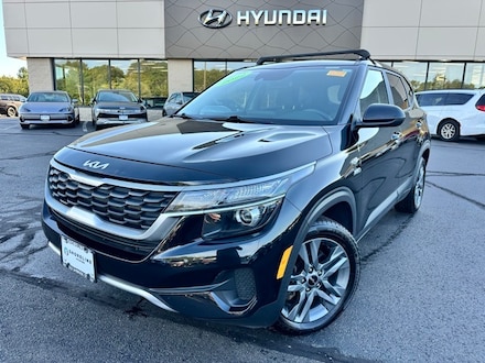 2022 Kia Seltos LX SUV 2022 Kia Seltos LX SUV