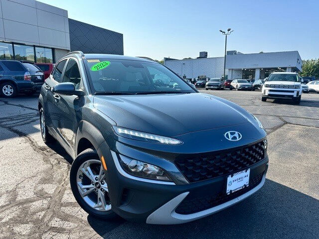 2023 Hyundai Kona SEL photo 3