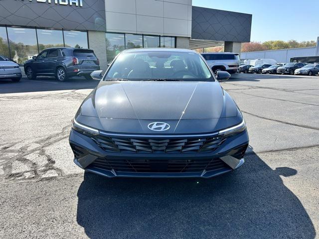 elan エランOUTLAND WOOD 155 xenon M 2023 New 2025 Hyundai Elantra Hybrid For Sale at Shoreline
