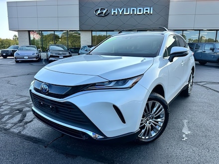 2022 Toyota Venza XLE SUV