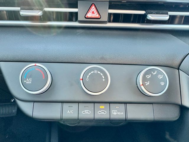 2025 Hyundai Elantra SE - Photo 20
