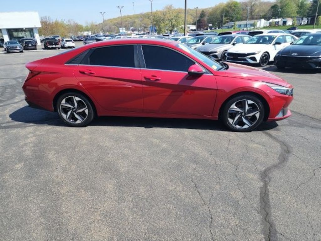 Used 2023 Hyundai Elantra Limited Sedan