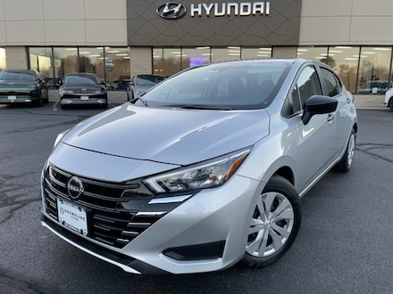 2025 Nissan Versa 1.6 S Sedan