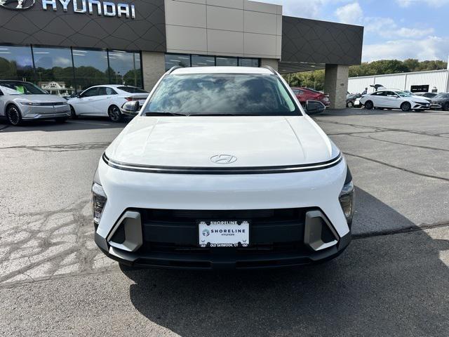 2026 Hyundai Kona SEL photo 2