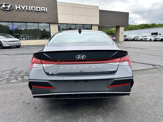 2025 Hyundai Elantra Blue - Photo 6