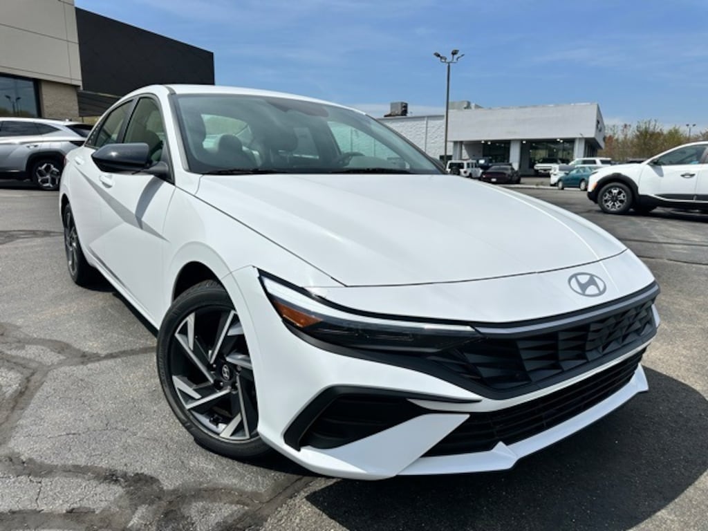 Certified 2025 Hyundai Elantra SEL Sport Sedan