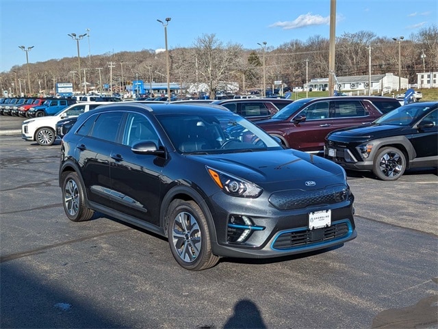 Used 2020 Kia Niro EX with VIN KNDCC3LG1L5070595 for sale in Old Saybrook, CT