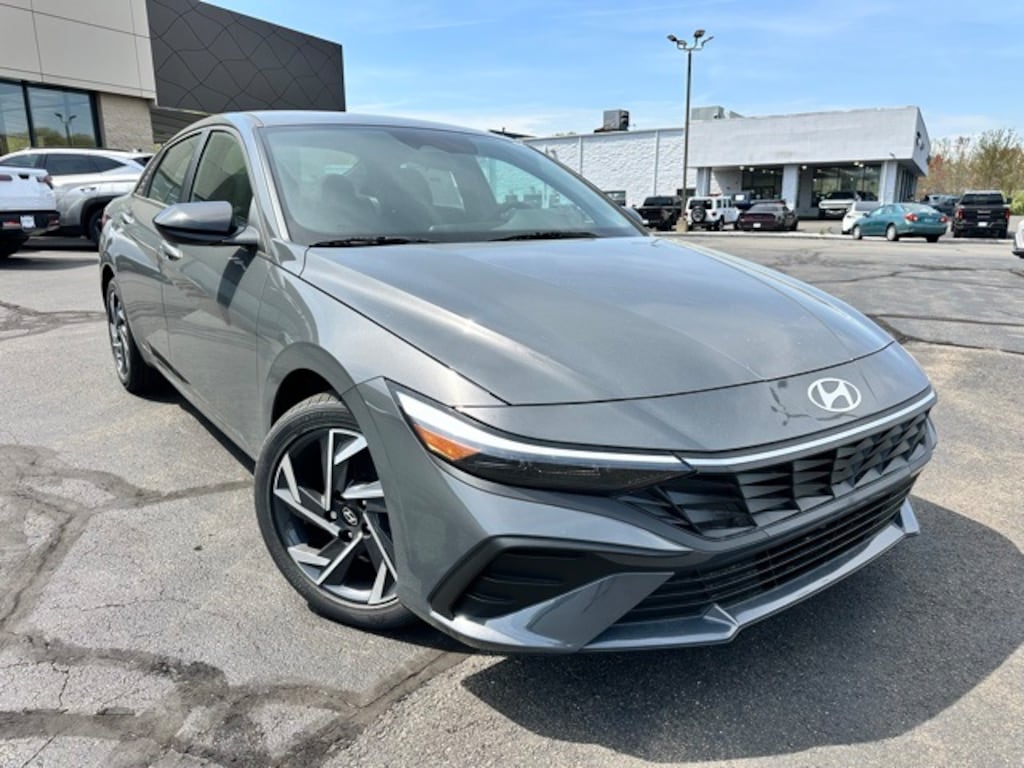 Certified 2025 Hyundai Elantra SEL Sport Sedan