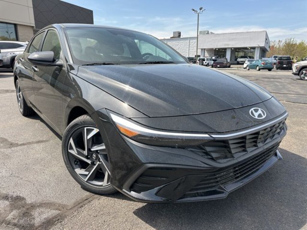Used 2025 Hyundai Elantra SEL Sport Sedan