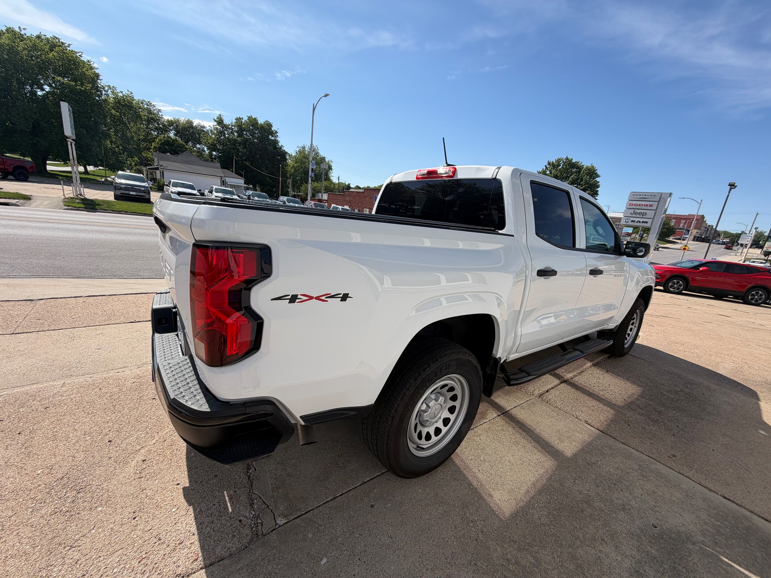 2024 Chevrolet Colorado Work Truck - Photo 23