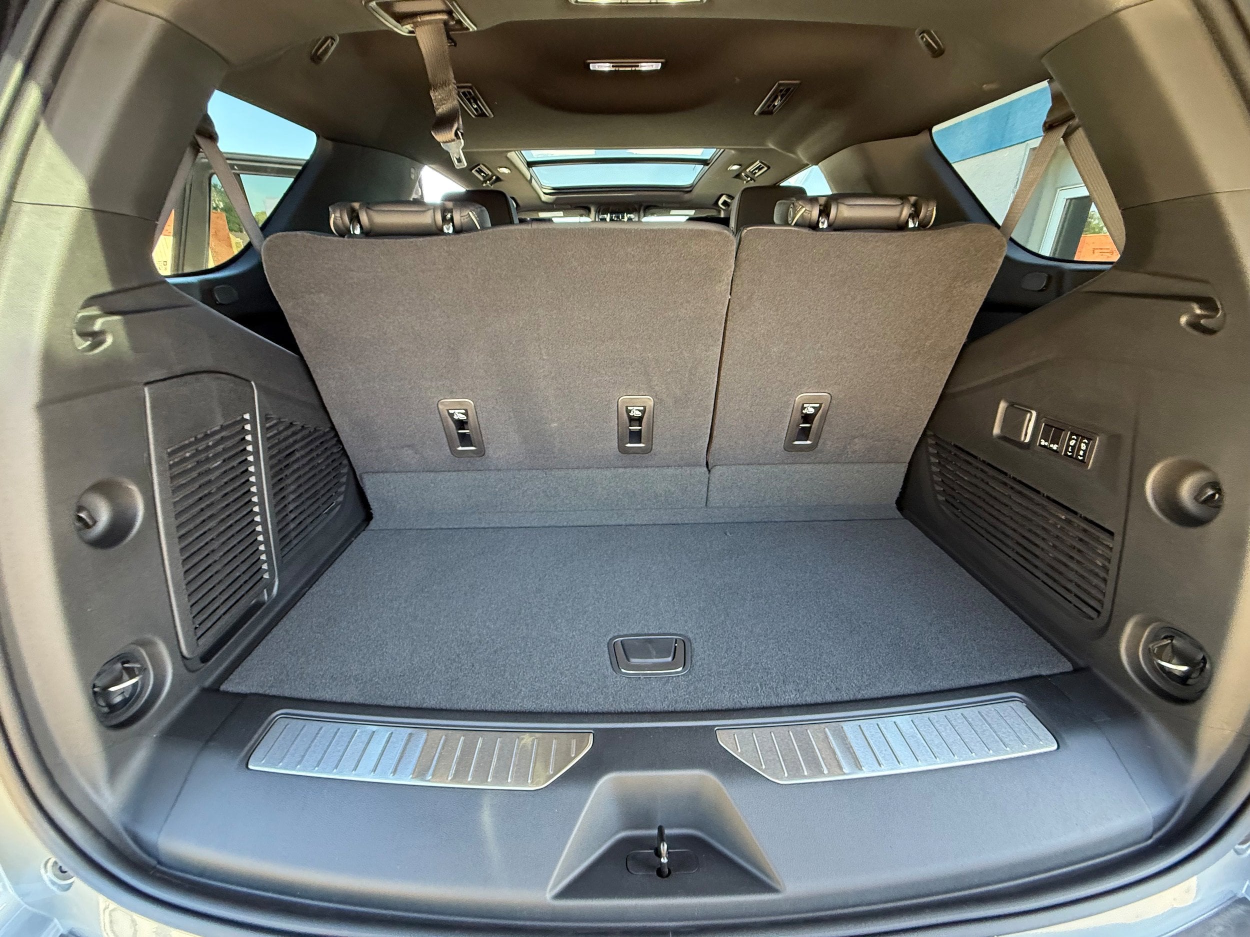 2026 Chevrolet Tahoe Premier - Photo 32