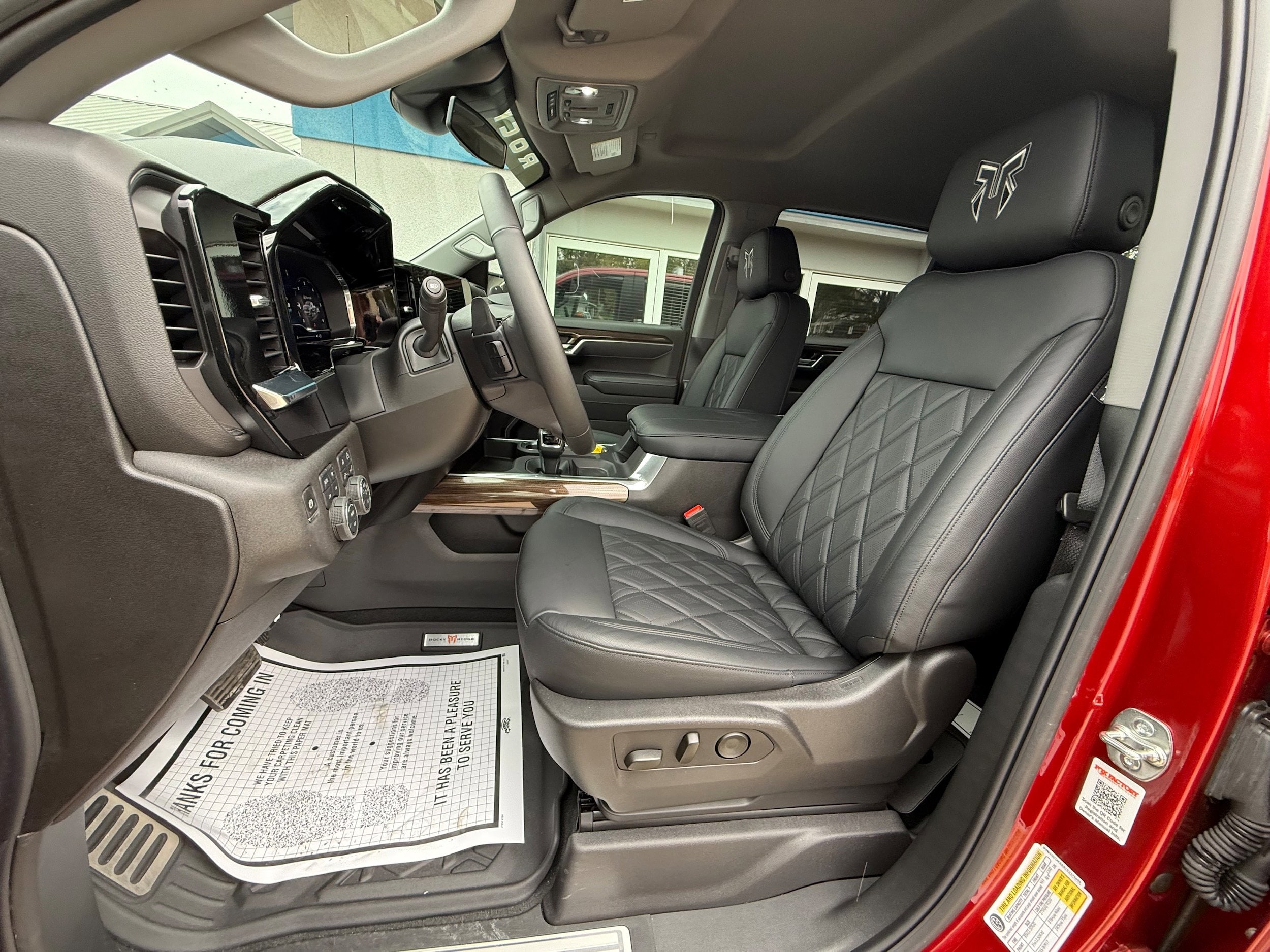 2025 Chevrolet Silverado 1500 RST - Photo 10