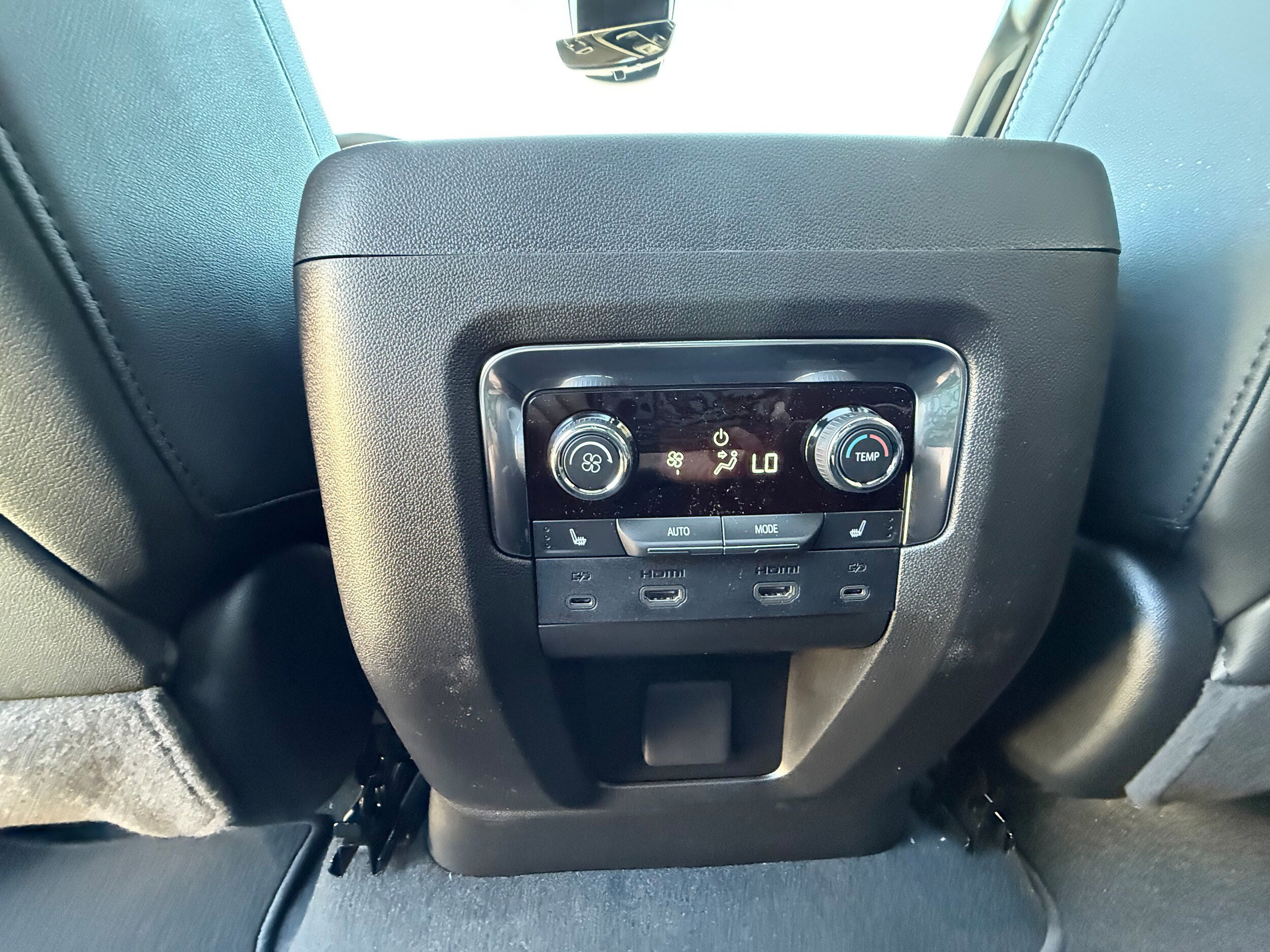 2026 Chevrolet Tahoe Premier - Photo 9