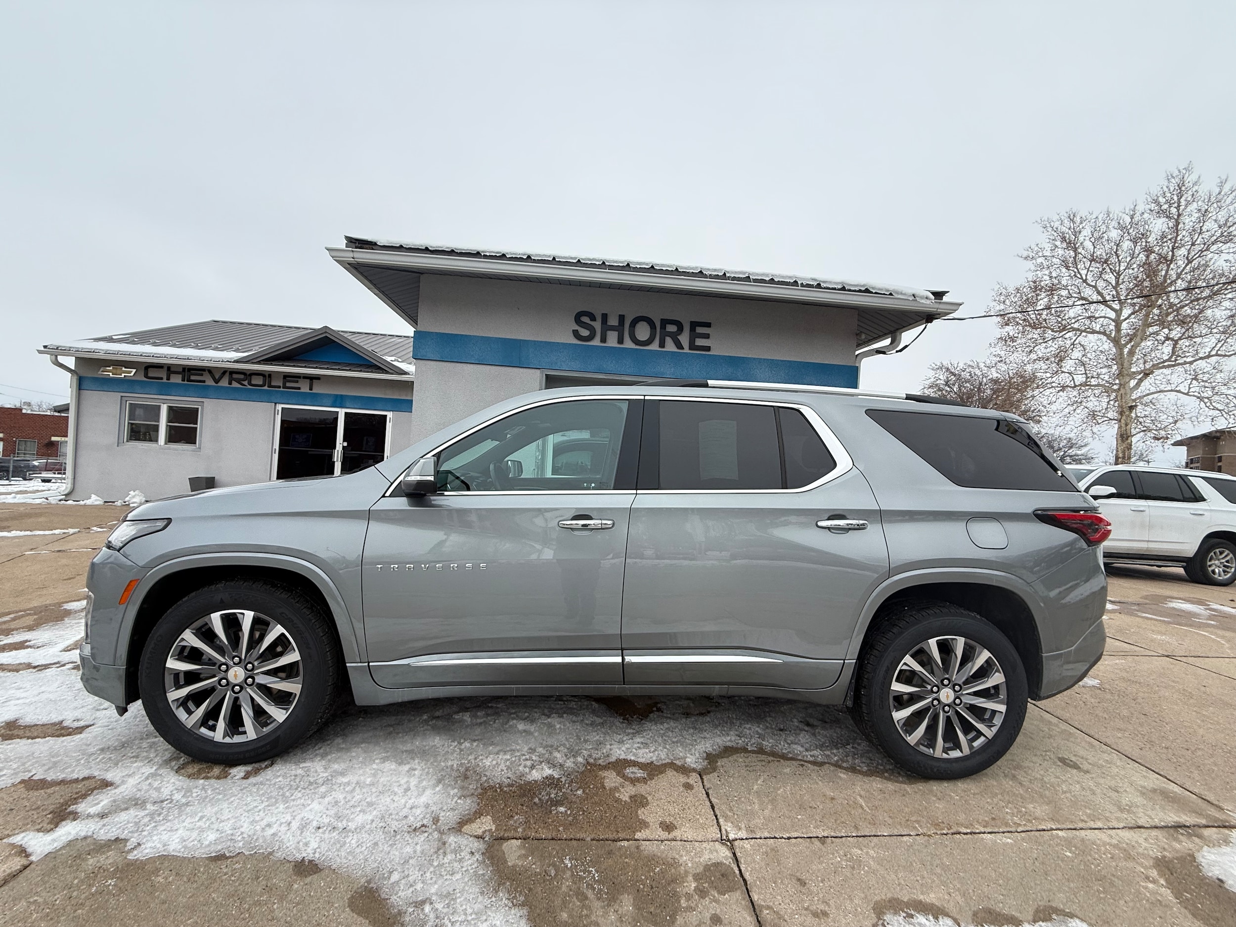 2023 Chevrolet Traverse Premier's photo