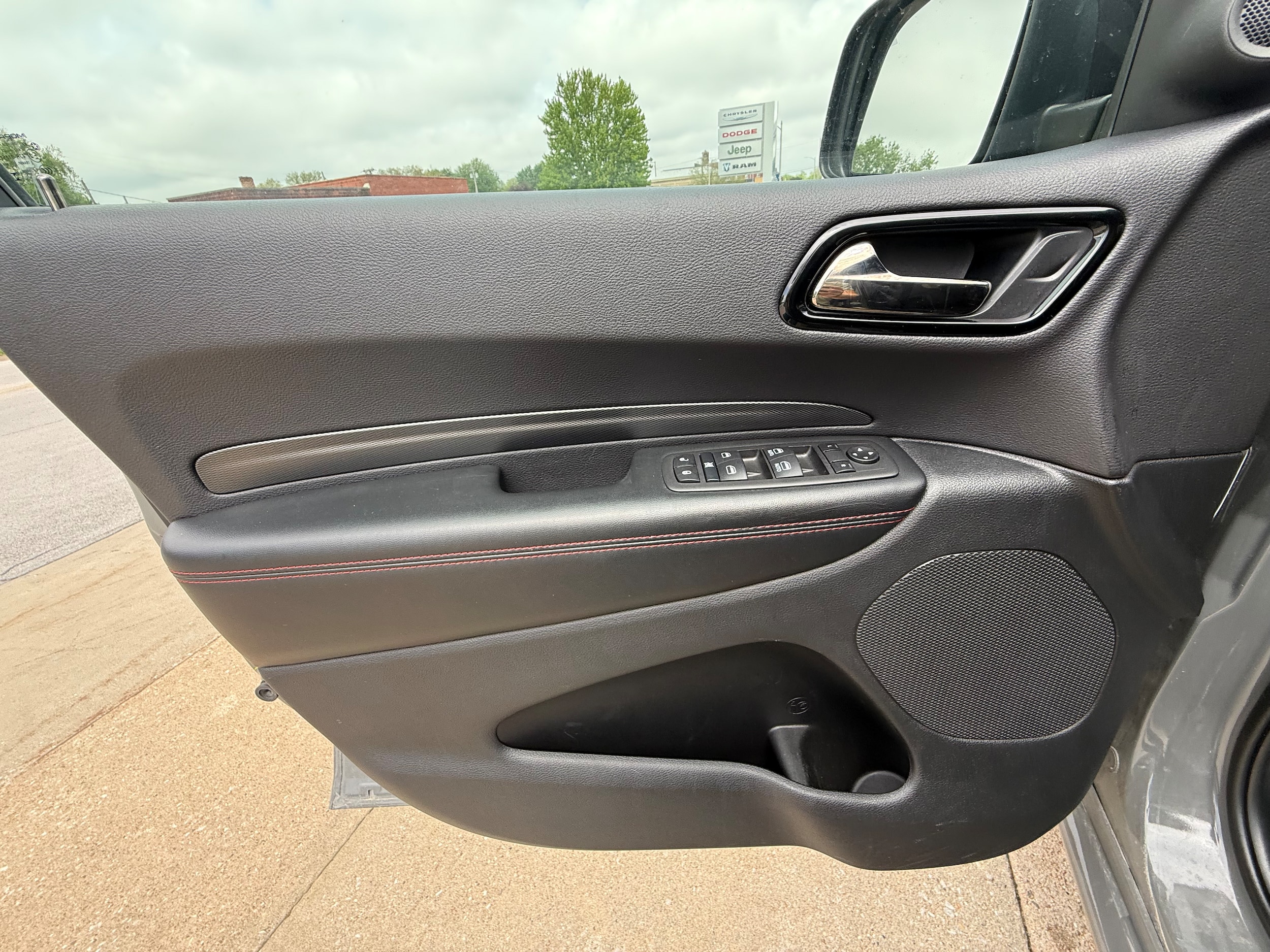 2025 Dodge Durango GT - Photo 9