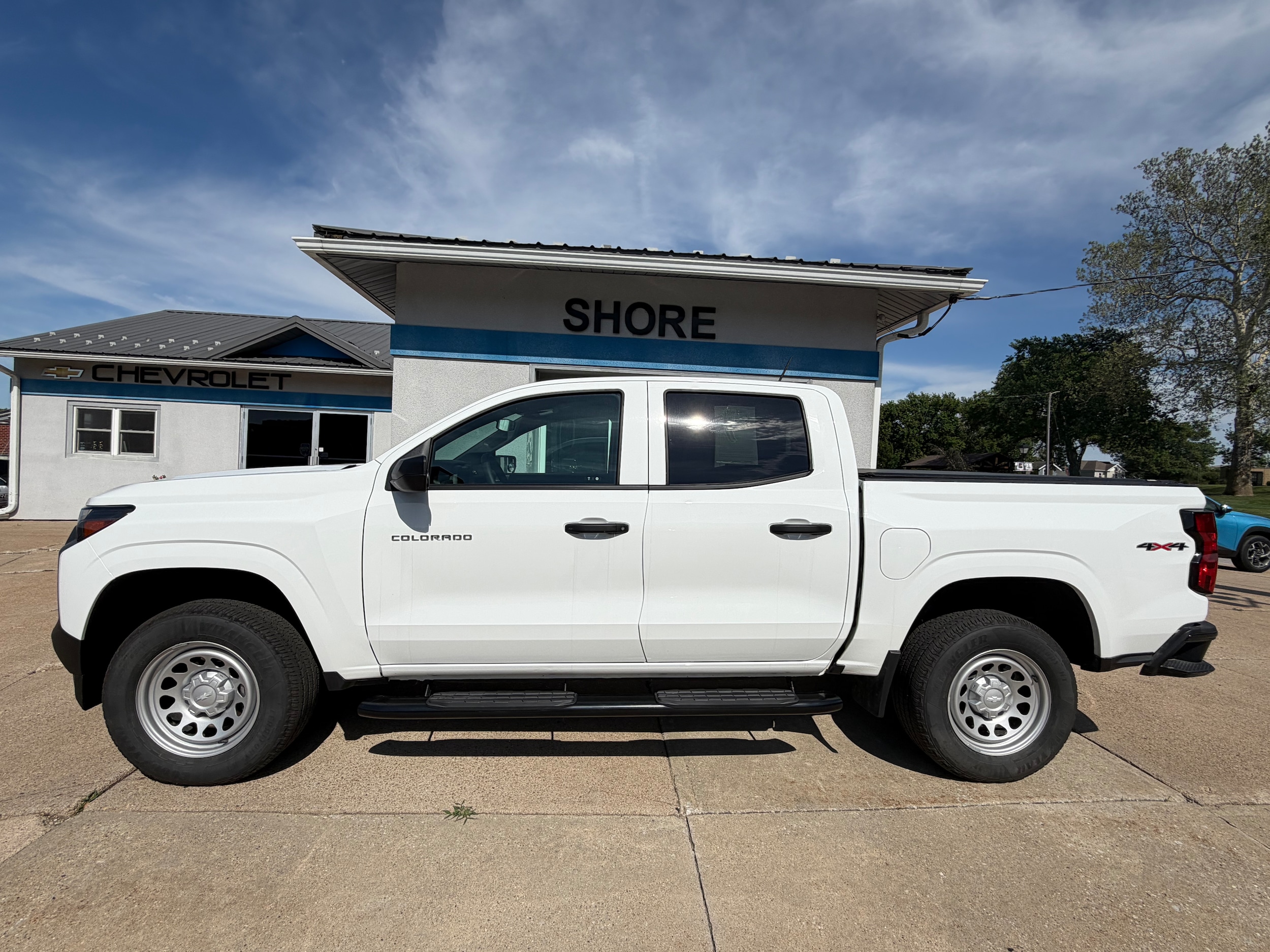 2024 Chevrolet Colorado Work Truck - Photo 19