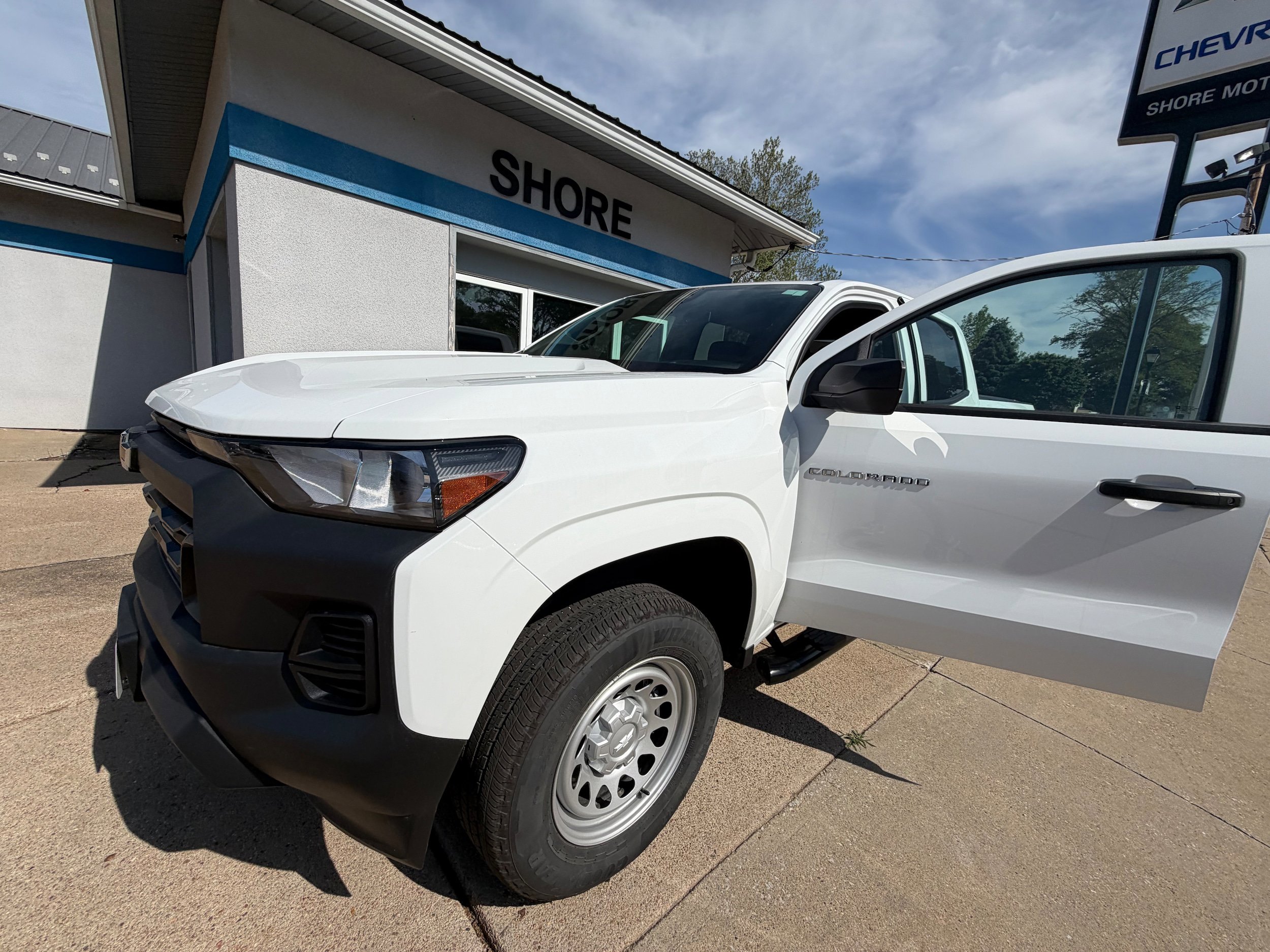 2024 Chevrolet Colorado Work Truck - Photo 18