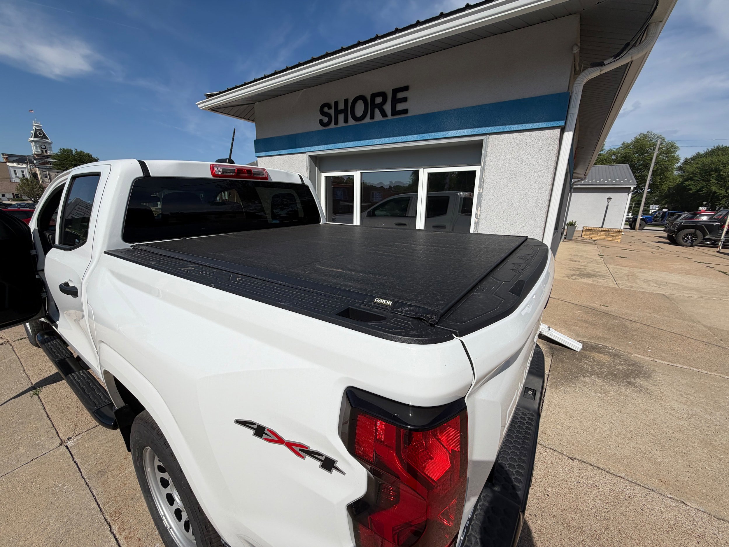 2024 Chevrolet Colorado Work Truck - Photo 15