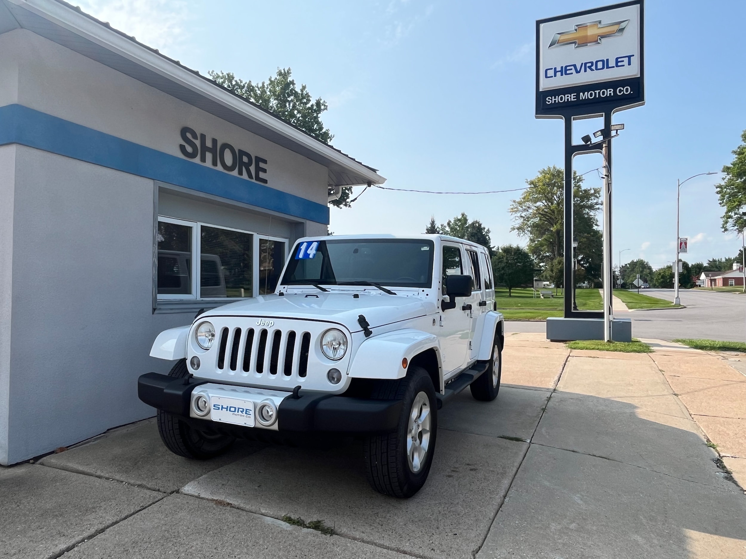 Used 2014 Jeep Wrangler Unlimited Sahara with VIN 1C4BJWEG3EL194821 for sale in Clarinda, IA