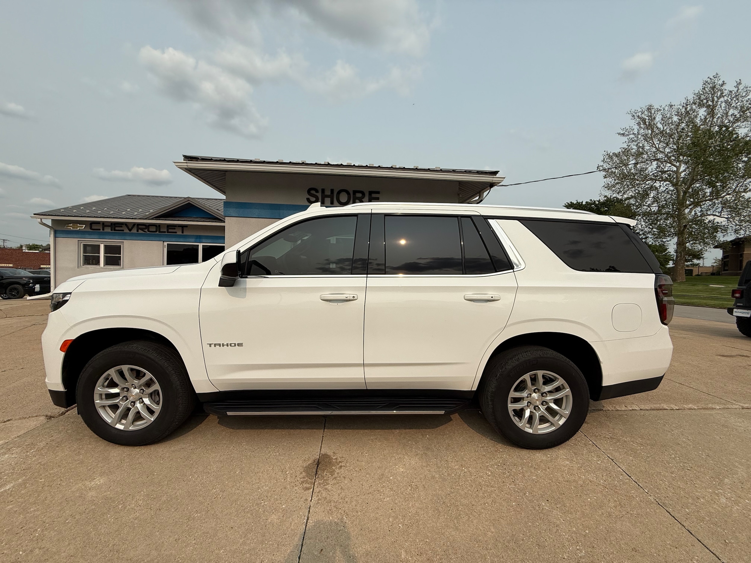 2023 Chevrolet Tahoe LS's photo