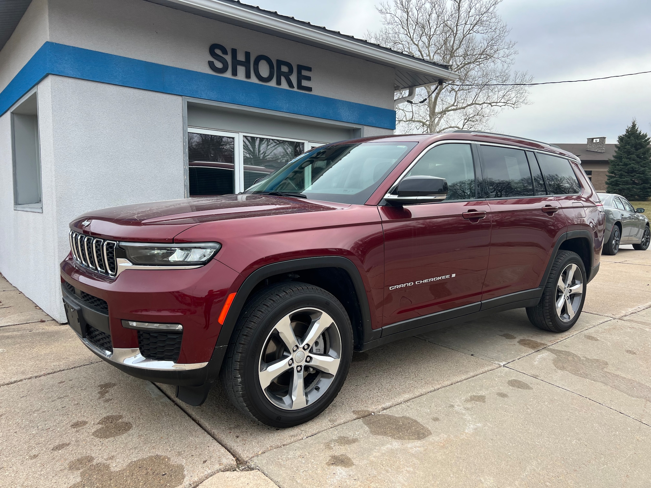 Used 2021 Jeep Grand Cherokee L Limited with VIN 1C4RJKBG0M8172840 for sale in Clarinda, IA