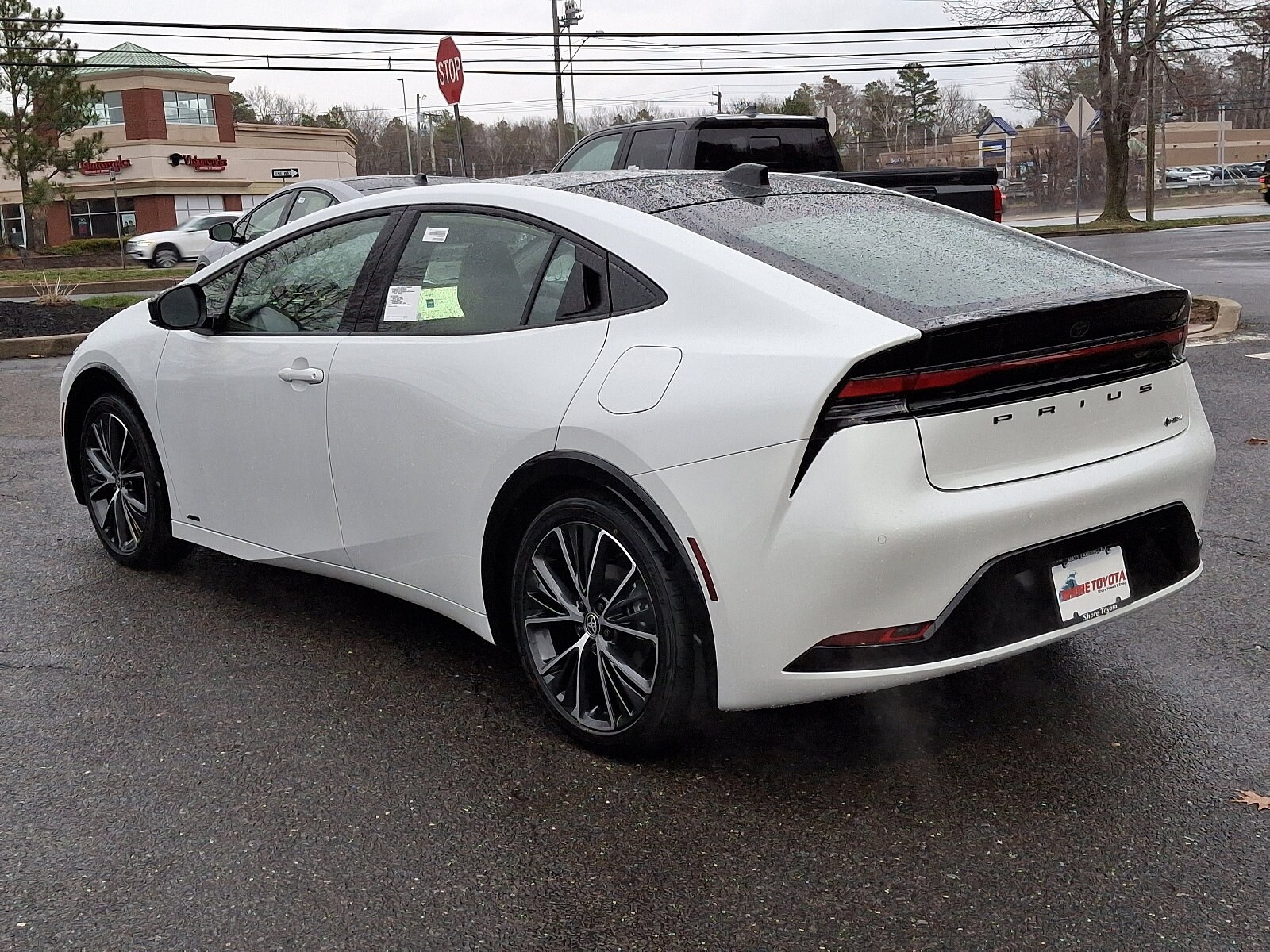 2025 Toyota Prius XLE photo 4