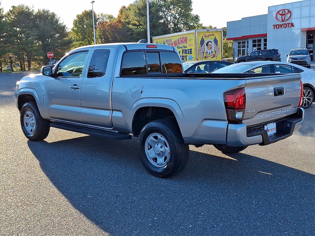 Used 2022 Toyota Tacoma SR Truck Access Cab