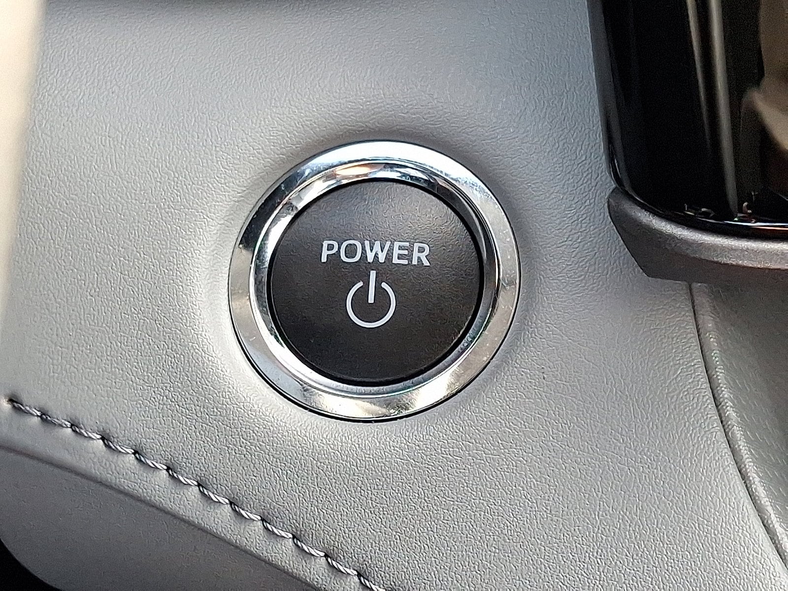 2023 Toyota Highlander XLE - Photo 24