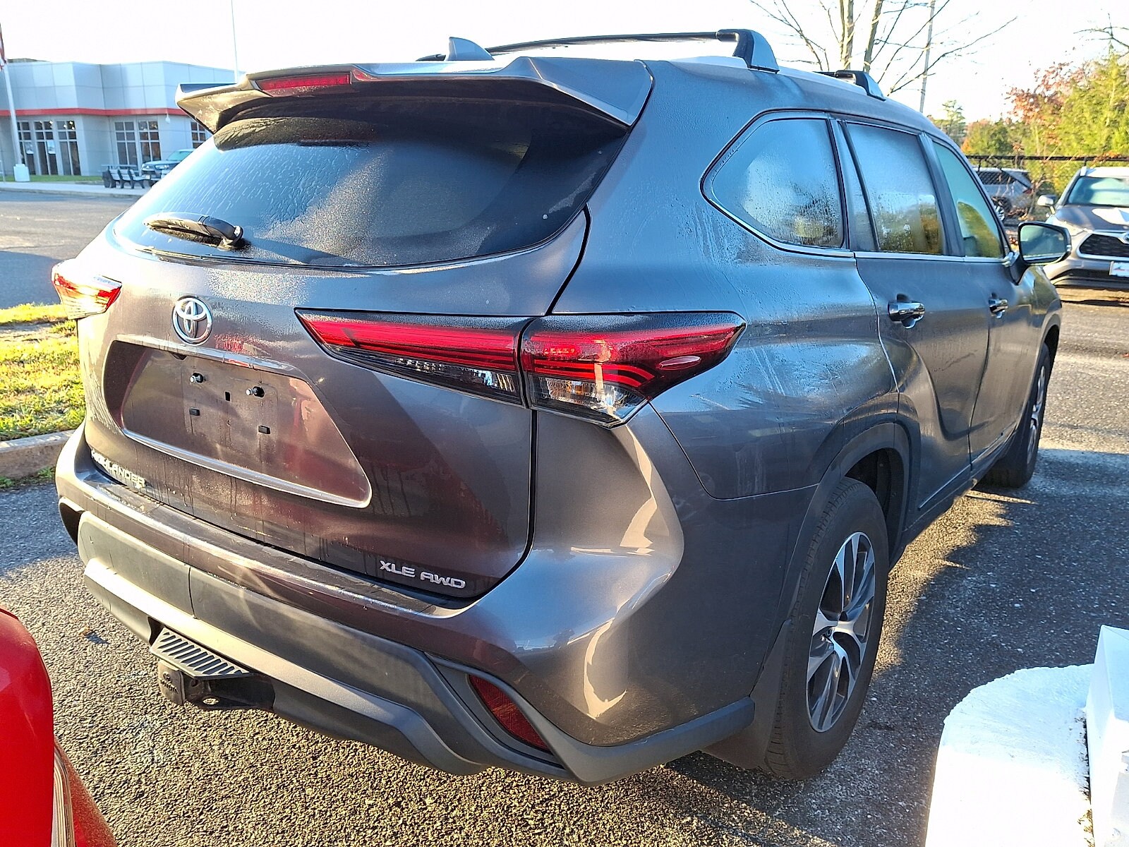2023 Toyota Highlander XLE photo 4
