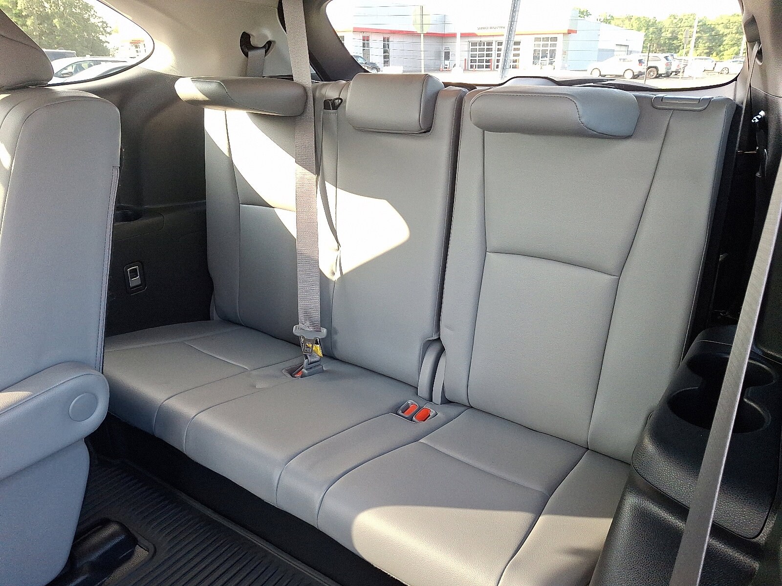 2023 Toyota Highlander XLE - Photo 11