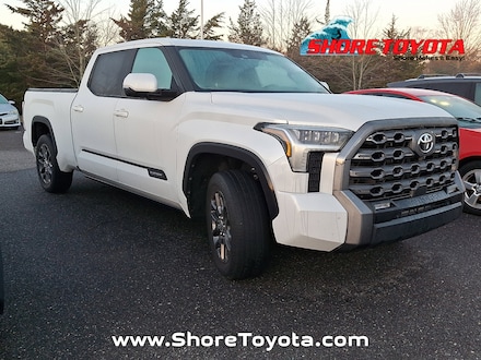 2023 Toyota Tundra Platinum 3.5L V6 Truck CrewMax