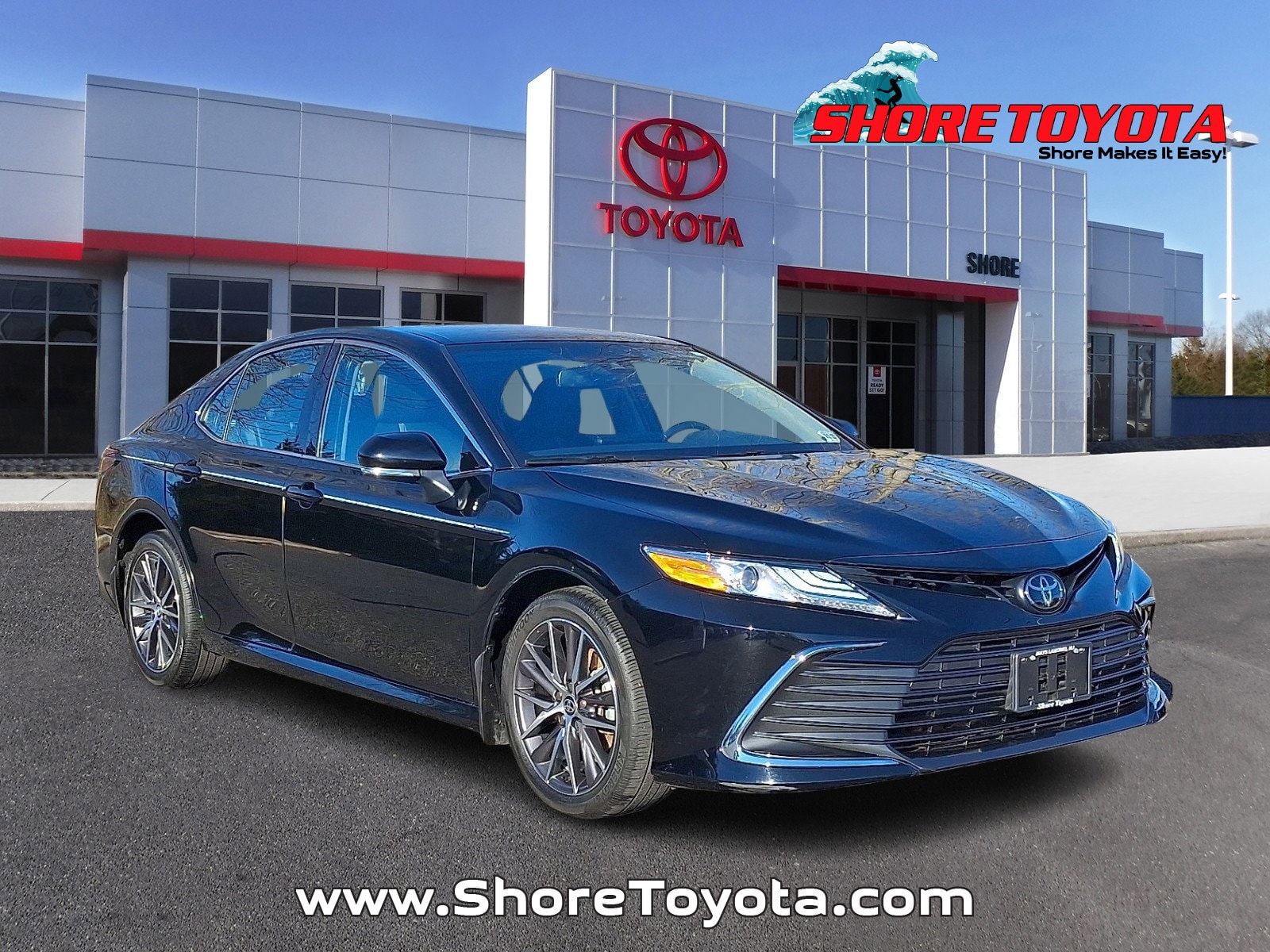 2023 Toyota Camry XLE's photo