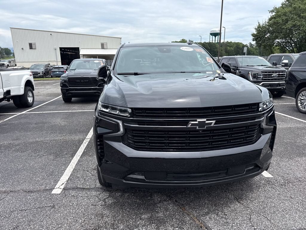 Used 2024 Chevrolet Suburban RST SUV