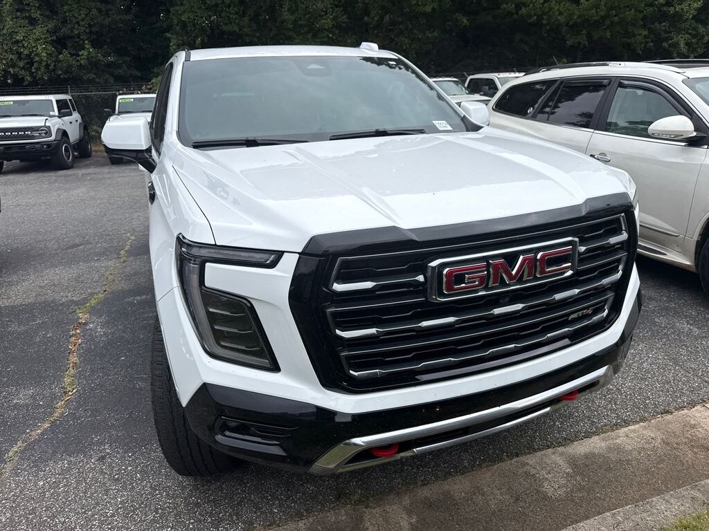 Used 2025 GMC Yukon AT4 SUV