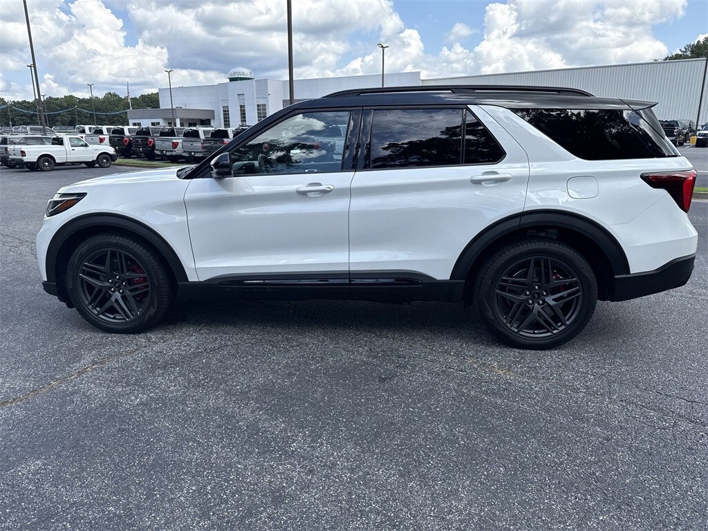 Used 2025 Ford Explorer ST SUV