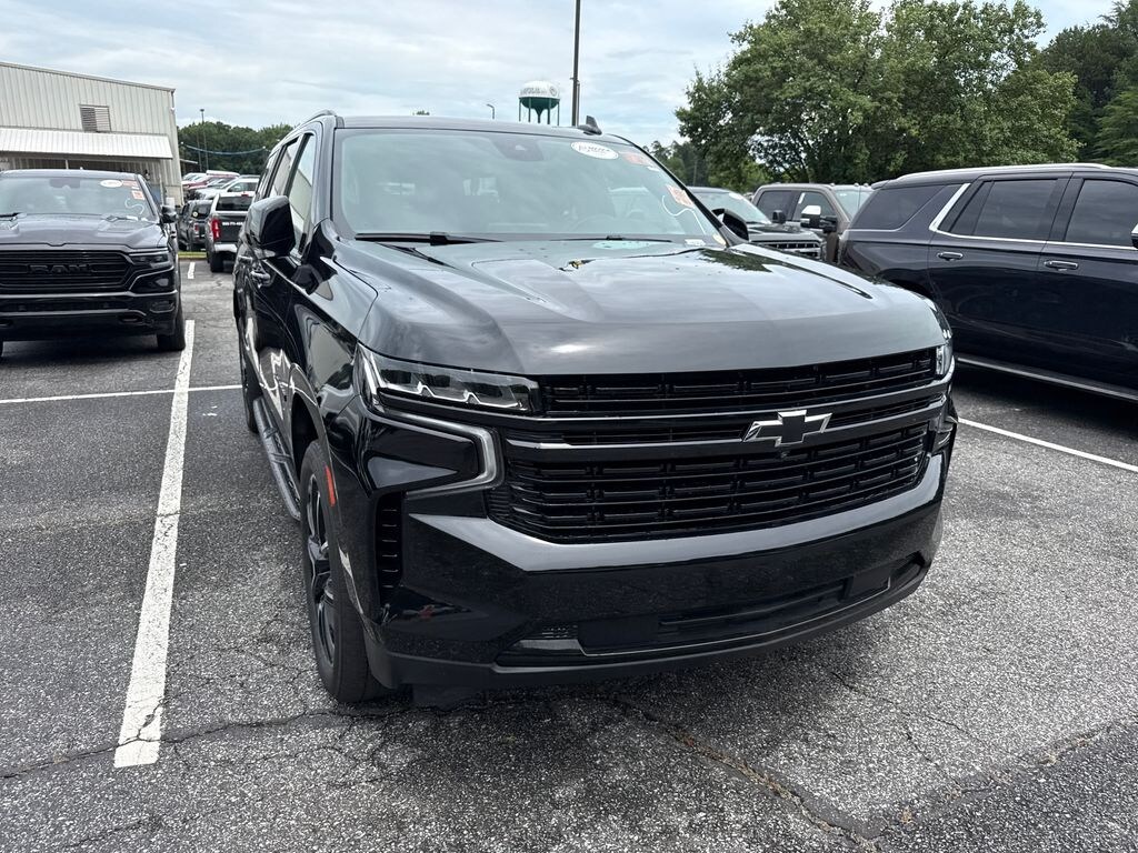 Used 2024 Chevrolet Suburban RST SUV